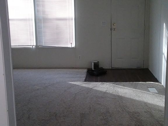 2nd image of 2700 W C St