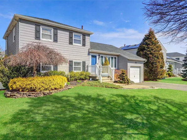 3541 Roanoke Street, Seaford, NY 11783