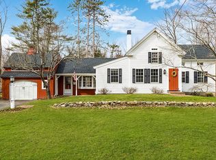 2 Crooked Meadow Ln, Hingham, MA 02043