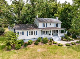 702 Edgewood St, Grottoes, VA 24441