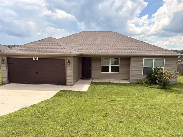 341 Cooper St, Huntsville, AR 72740