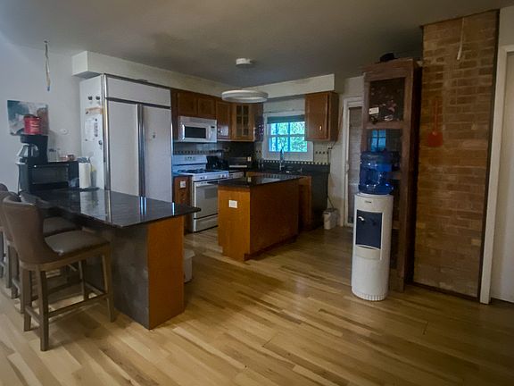 5th image of 23725 N Field Rd