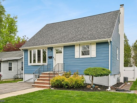 2nd image of 30 Seminole Ave