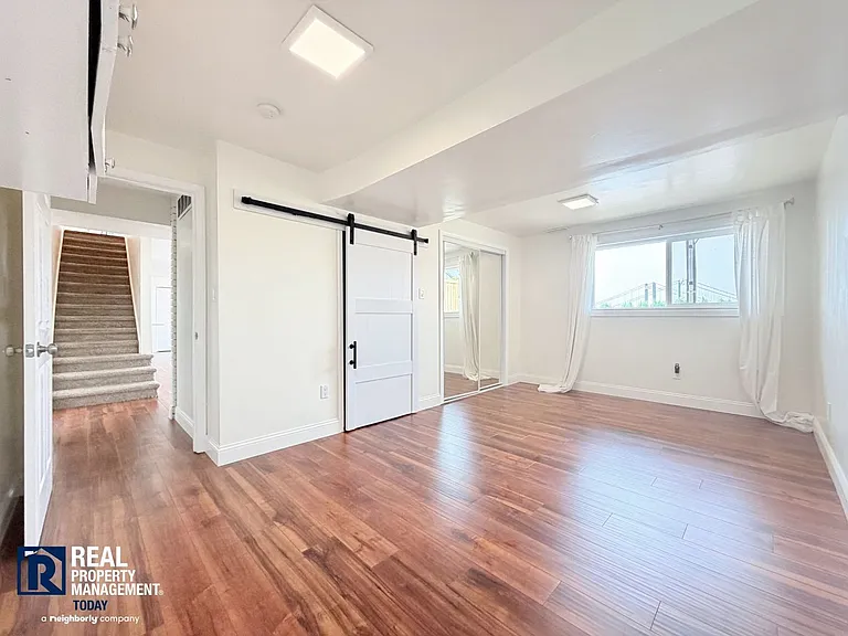 1726 N Jackson Ave — Photo 34