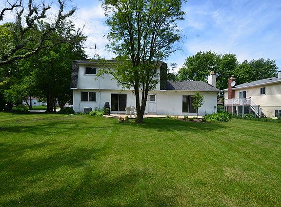 4th image of 2223 S Bradford Dr