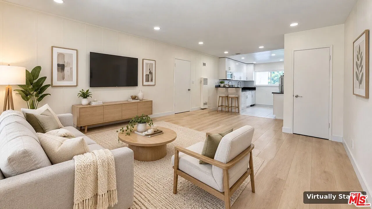 2 bed, 1.0 bath, 850 sqft, $2,799 — Photo 1