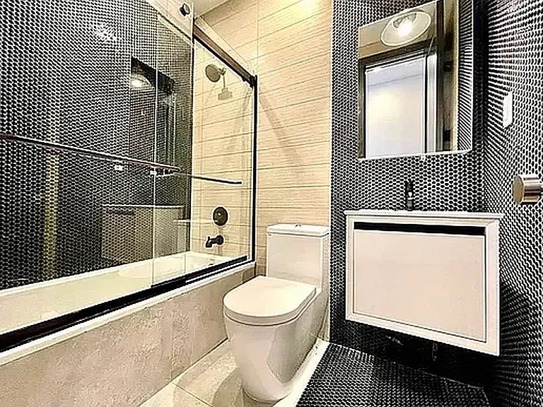133 Woodbine St #4B — Photo 9