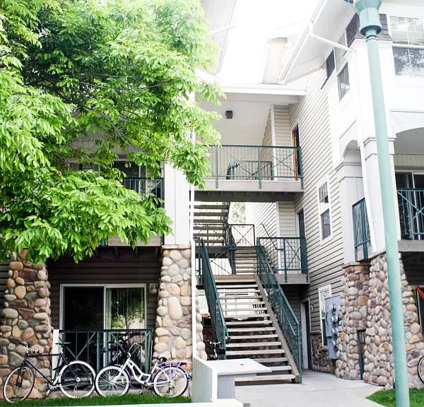 818 City Park Ave #C1 — Photo 3