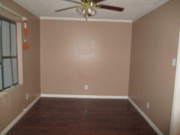 5th image of 1603 Glenmont Dr