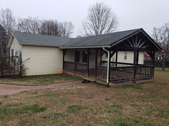 4th image of 309 Hickory Ln