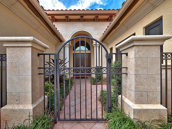 4th image of 8817 Sydney Harbor Cir