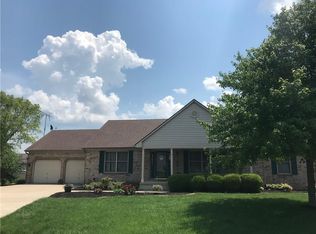 12712 River Grove Ct, Columbus, IN 47203