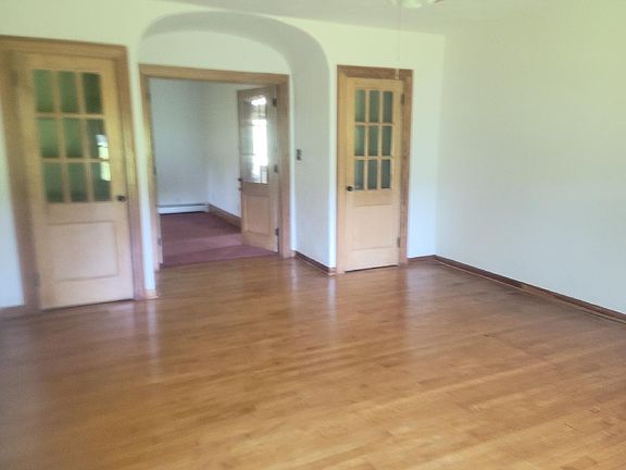 3rd image of 103 248th Ave