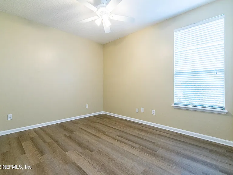 825 Marjories Way — Photo 23