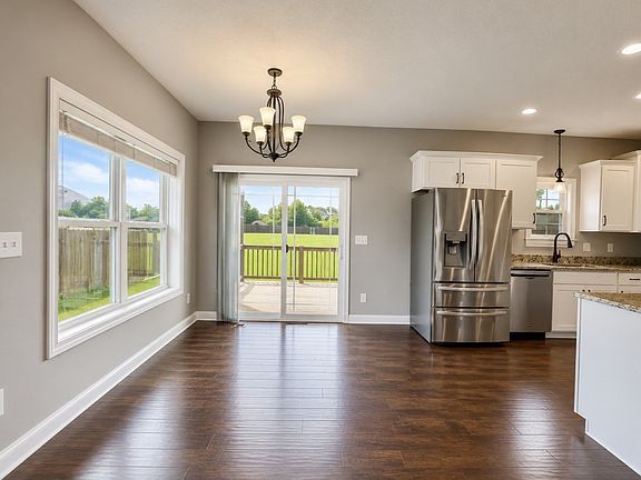 4th image of 4426 Ironhorse Way