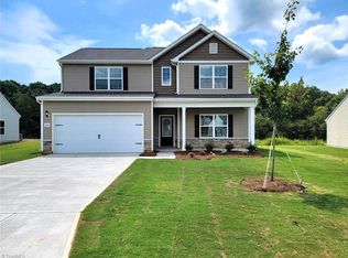 220 Macintosh Dr, King, NC 27021