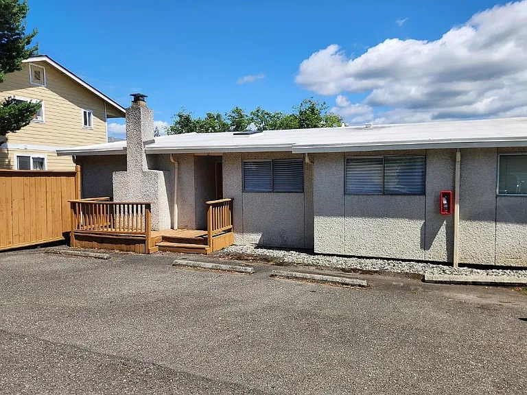 1019 Lenora Ct #4 — Photo 4