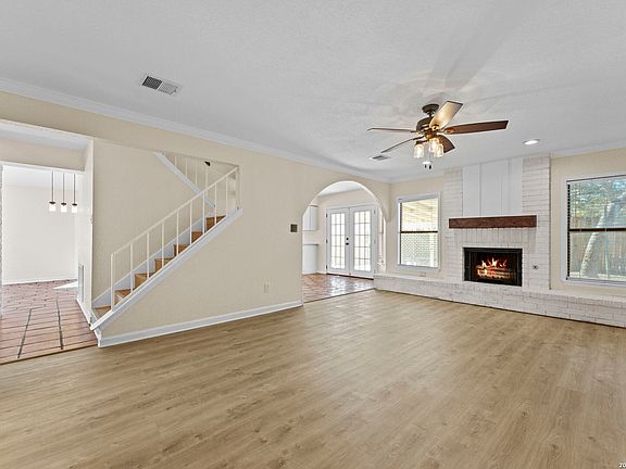 2nd image of 8514 Oak Fence