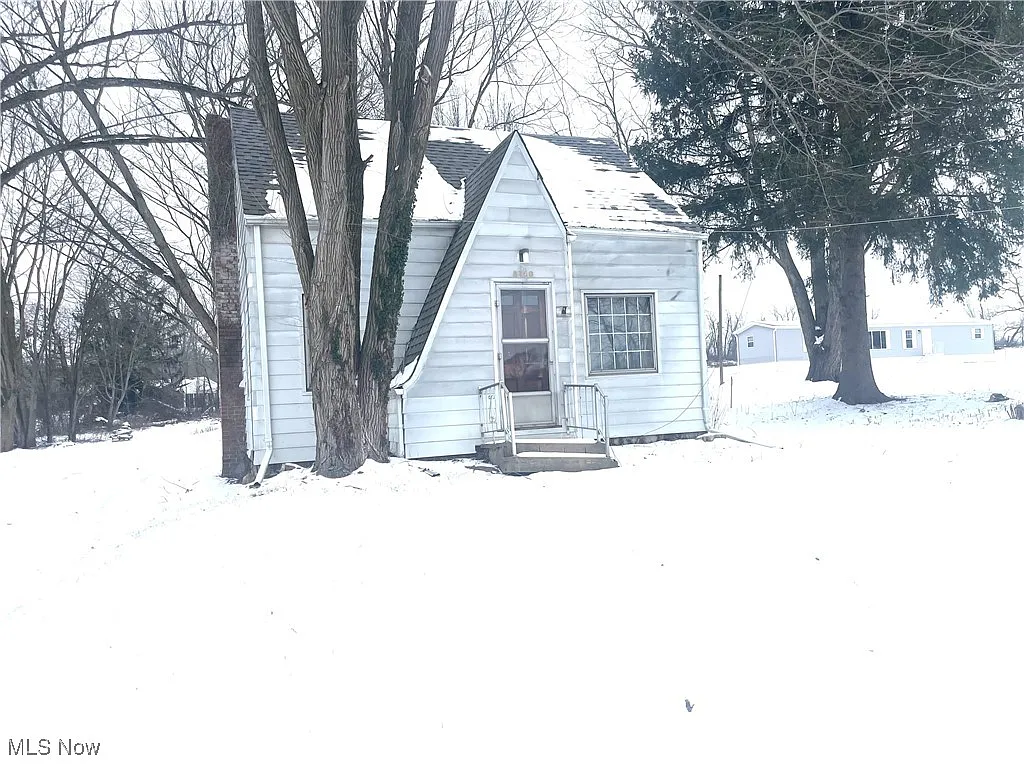 2760 Columbiana Rd photo 1