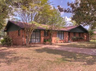 1901 Berry Ave, Florence, AL 35630