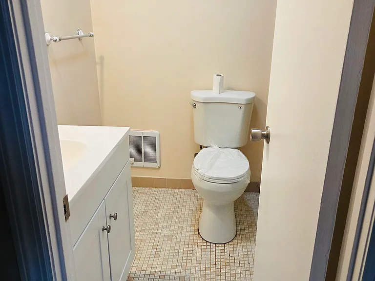 23-17 Corporal Kennedy St #1 — Photo 8