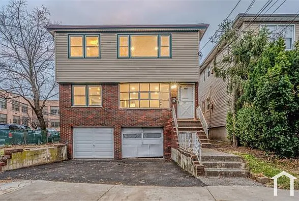 125 Webster St #2 — Photo 11