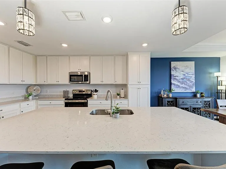 17902 Gawthrop Dr #307 — Photo 15