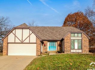 3020 Oxford Cir, Lawrence, KS 66049