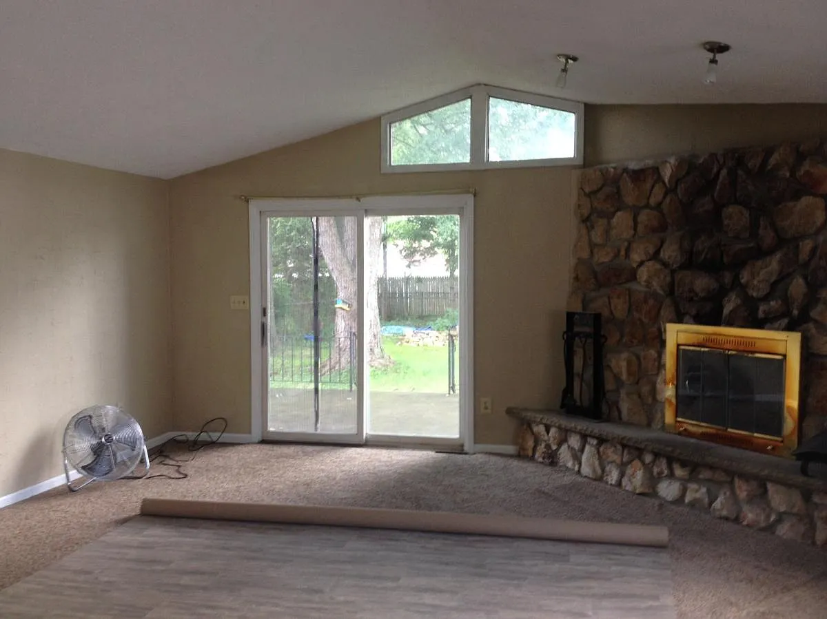 4 bed, 1970 sqft, $2,200 — Photo 3