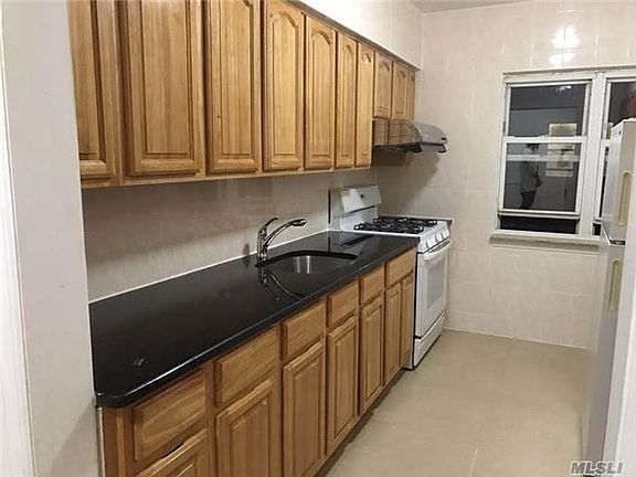 3rd image of 7324 198th Street # Fl 2