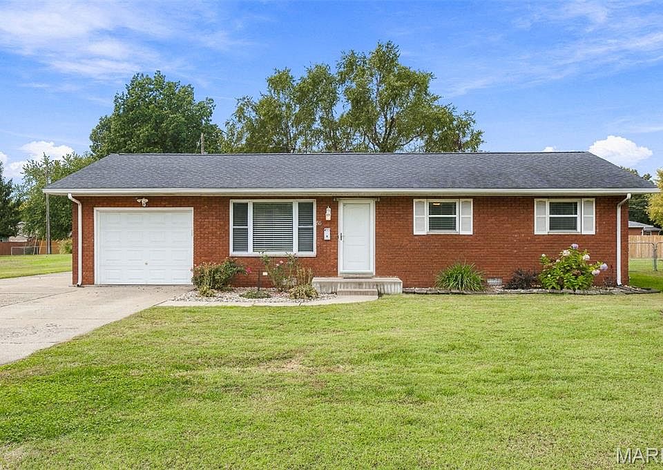 1st image of 55 Country Place Ln