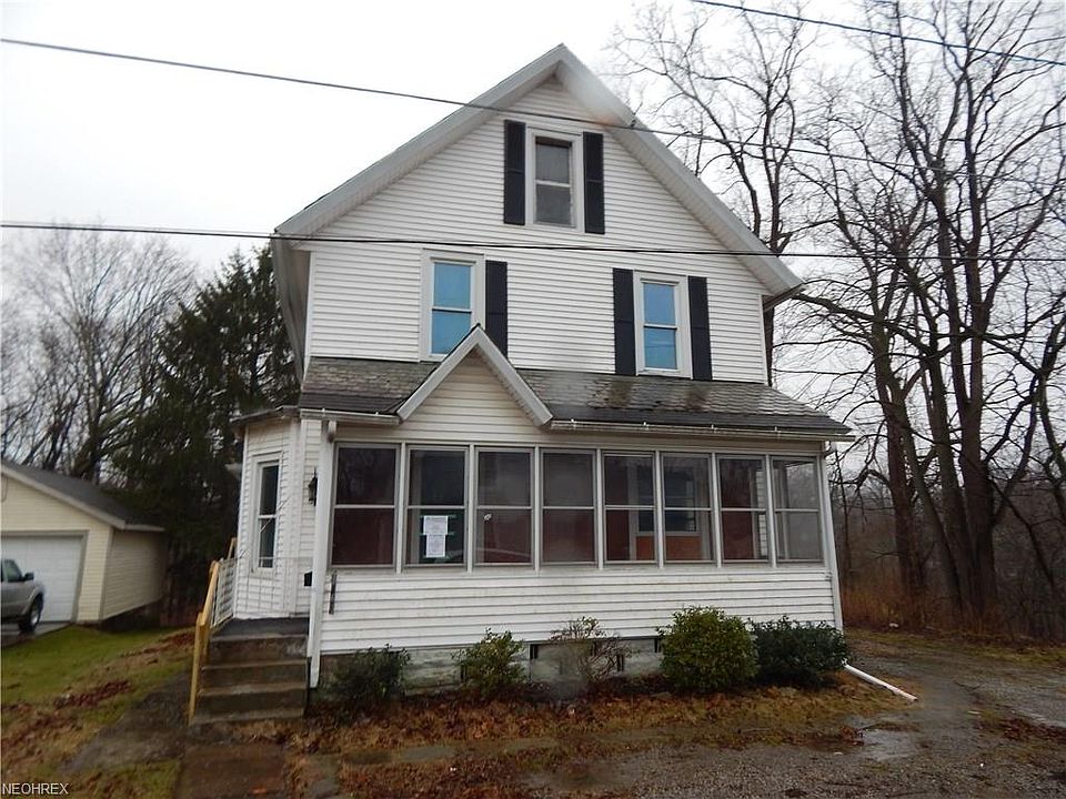 1st image of 160 Crown Hill Ave