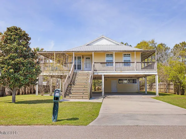 210 S Seashore Ave, Long Beach, MS 39560