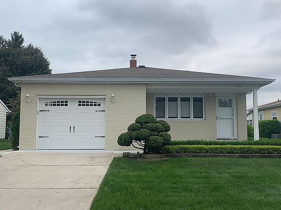 2nd image of 69 Liberta Dr