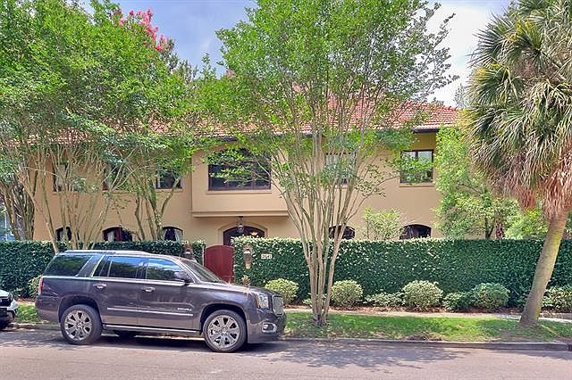 1st image of 2641 S Carrollton Ave