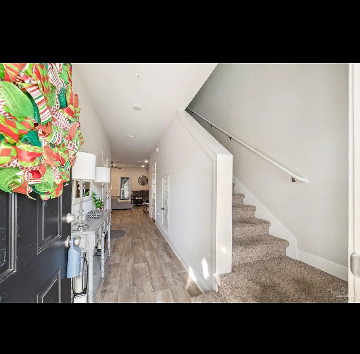 3 bed, 2.5 bath, 1428 sqft, $1,850 — Photo 2