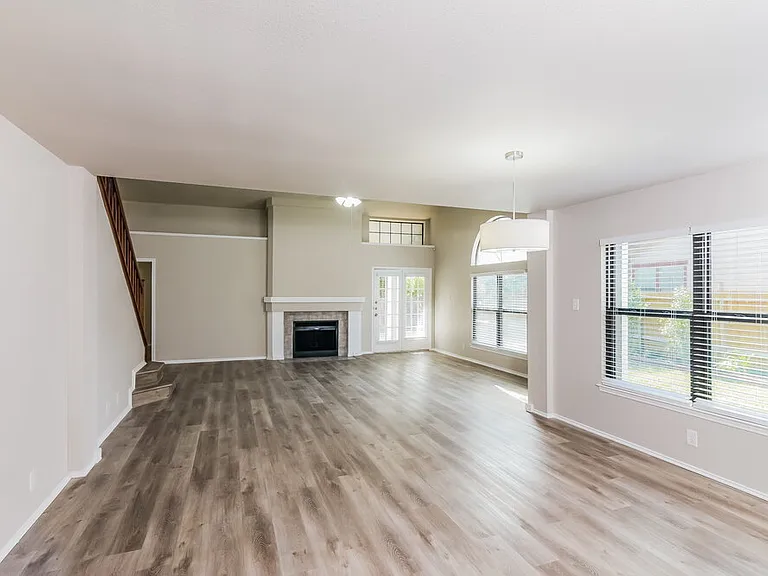 9710 Spring Harvest — Photo 4