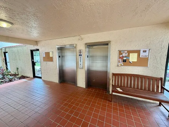 545 Garfield Ave #1 — Photo 26