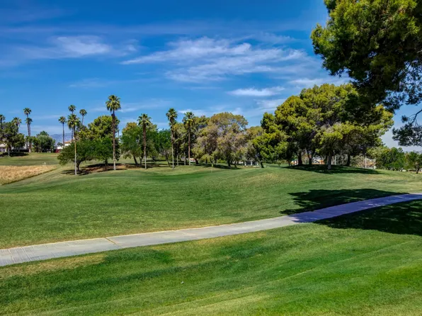 347 Desert Falls Dr E, Palm Desert, CA 92211