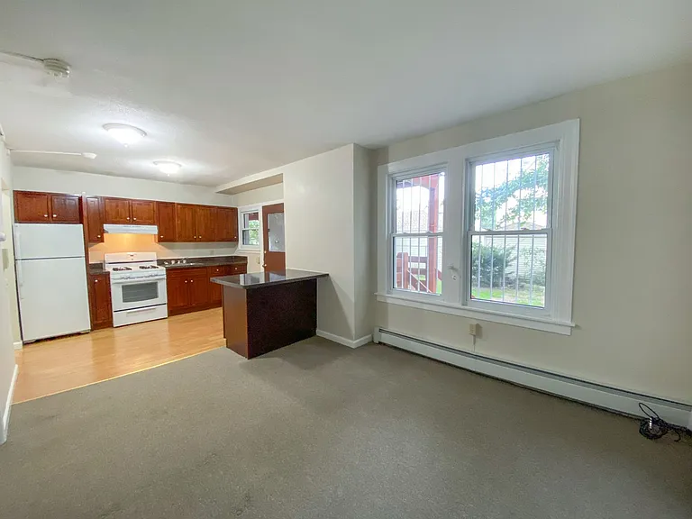 37-39 Dorothy St — Photo 12