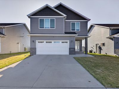 6064 58th St S, Fargo, ND, 58104