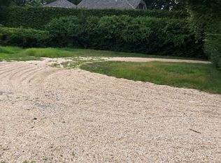 205 Meeting House Ln, Southampton, NY 11968