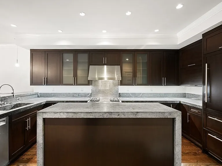 408 Beacon St #1 — Photo 10