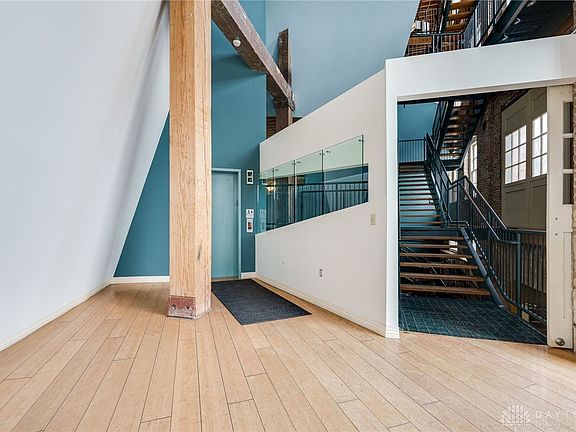 4th image of 434 E 1st St #332