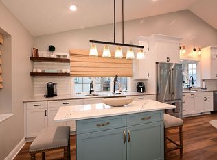 2101 Waters Edge Dr #21, Westlake, OH 44145