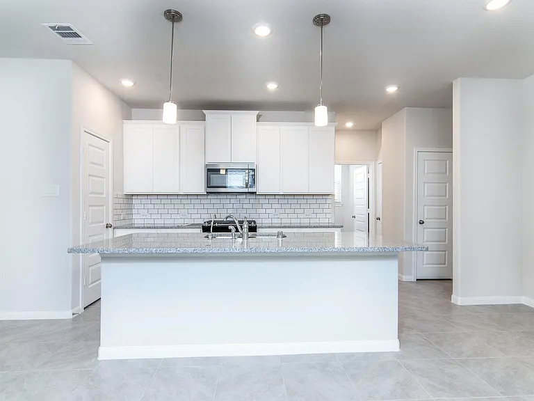 18565 Meadow Point Ln — Photo 5