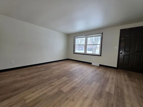 1213-1215 S Erie St, De Pere, WI 54115