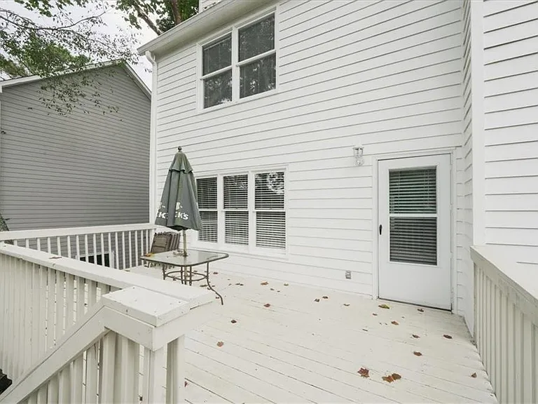 4085 Pineset Dr — Photo 37