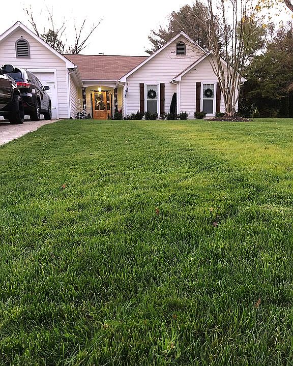 1st image of 10526 Queensmead Cres