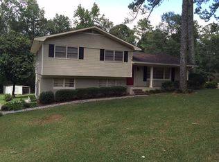 7324 Pinewood Dr, Trussville, AL 35173